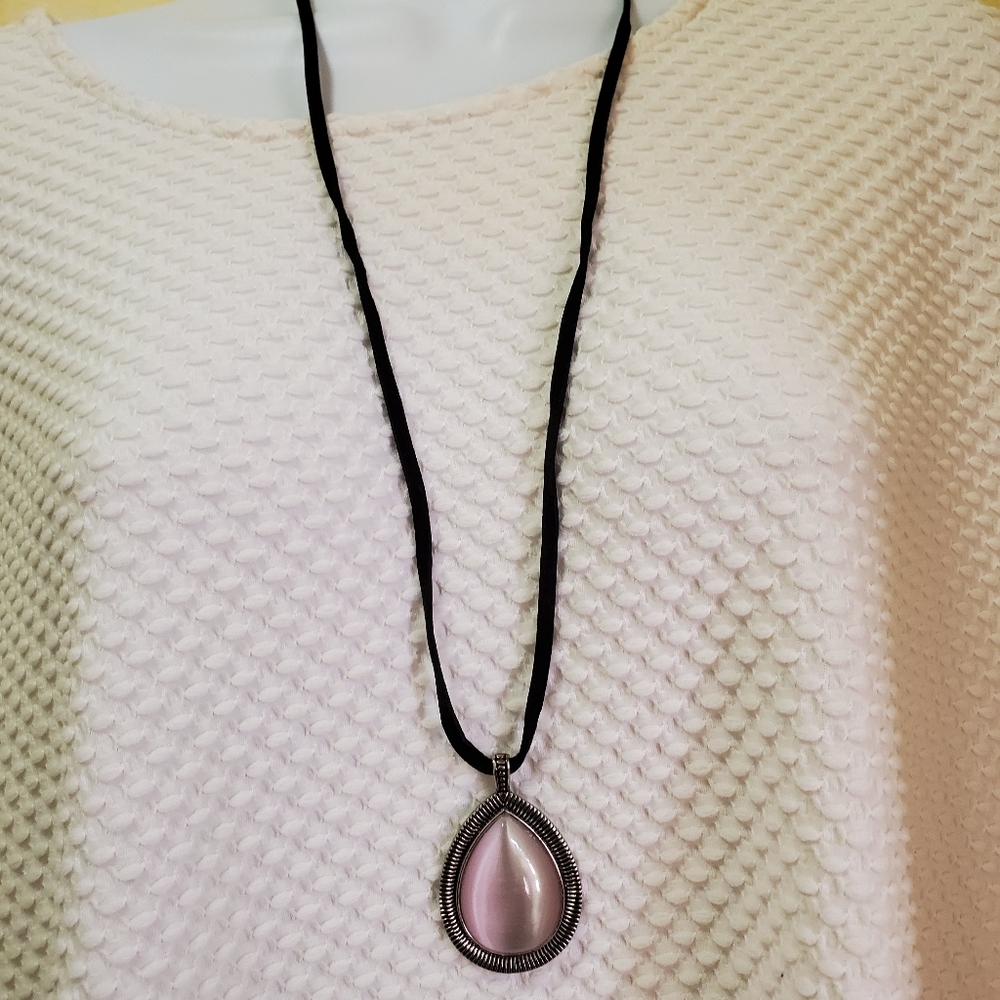 Cord necklace - Picture 3 of 3